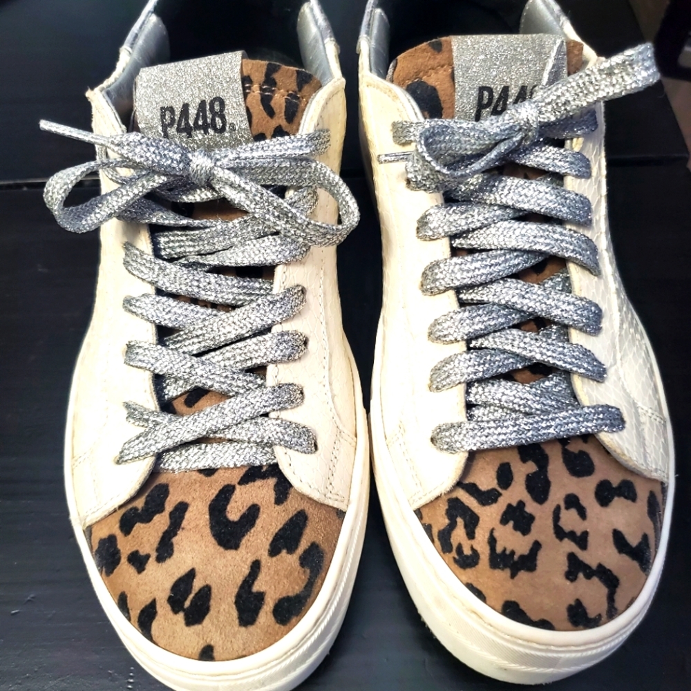 P448 women's sneakers sz 8